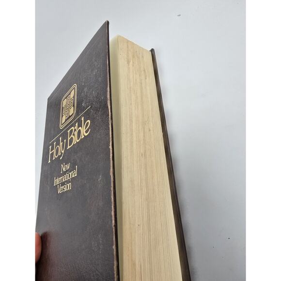 Holy Bible New International Version Red letter edition 1982 Zondervan Indexed - Picture 4 of 9